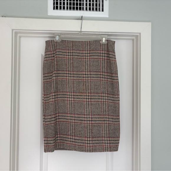 Talbots Wool Blend Plaid Knee Length Skirt 10 Preppy - Picture 1 of 7